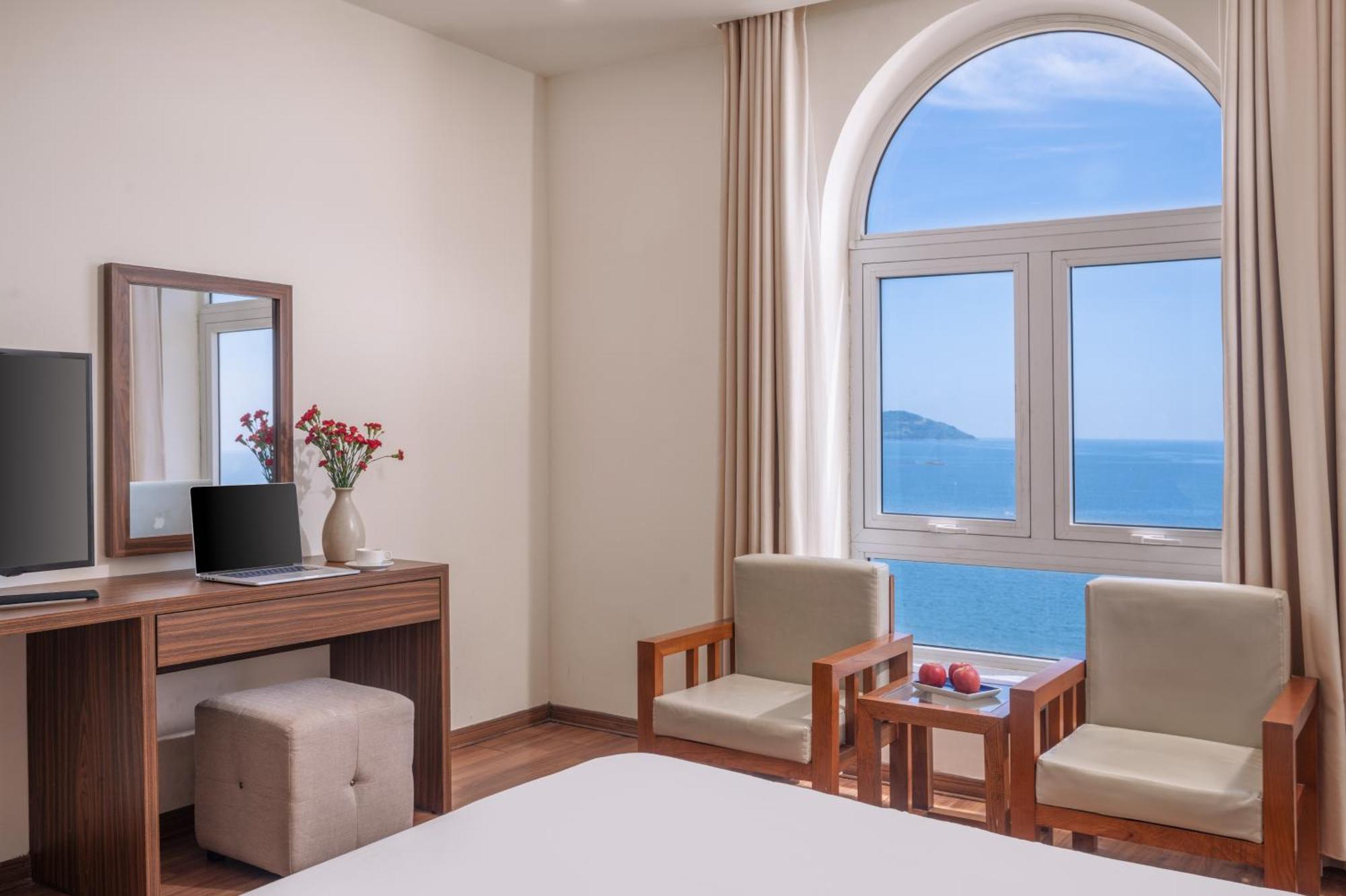 De Lamour Hotel Da Nang Dış mekan fotoğraf